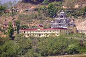 Foto 077 Gesamtansicht Neubau (800px)